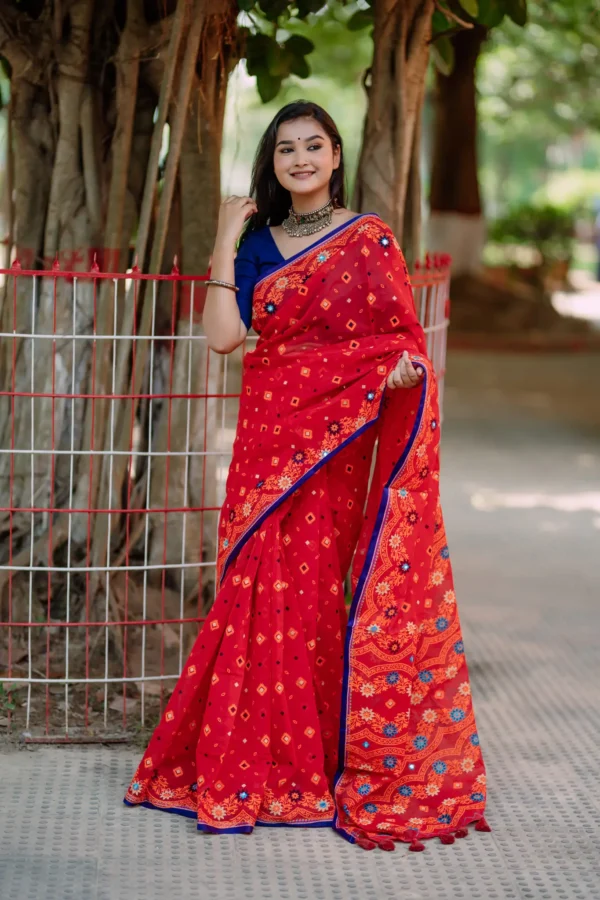 প্রিমিয়াম বুটিক শাড়ি ব্লক প্রিন্ট এবং এমবোডারি সাথে ডলারের কাজ করা - কোড নং: ৩৫৮ - Image 3