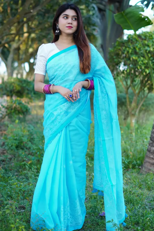 প্রিমিয়াম মসলিন জামদানি এমবোডারি শাড়ি সাথে রানিং ব্লাউস পিস - কোড নং: ৭২২ - Image 2